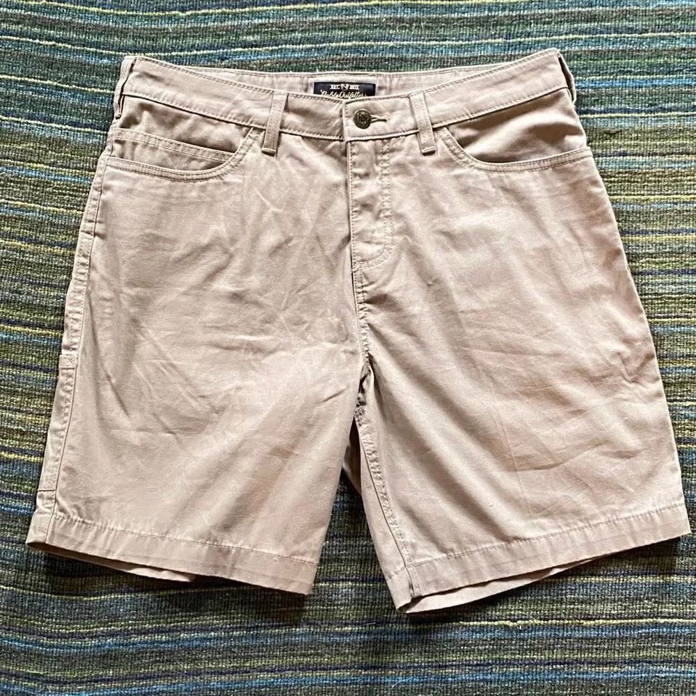 Noble Outfitters Cargo Shorts size 8
